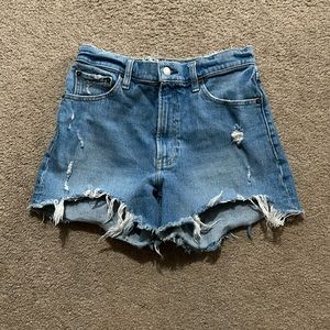 Abercrombie medium wash shorts!